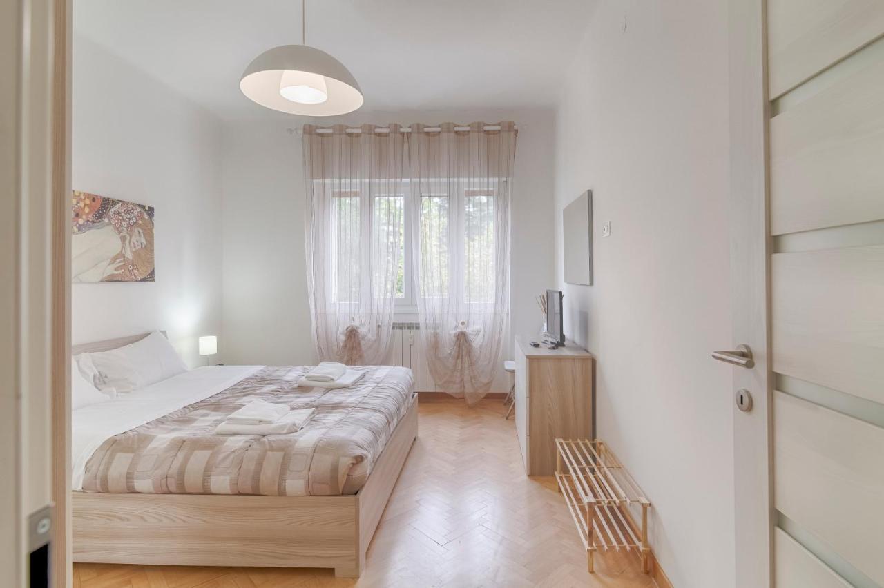 Ferienwohnung La Fine Del Mondo Triest Exterior foto